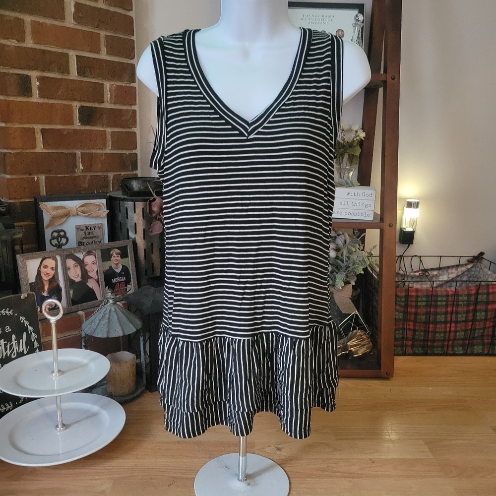 NWOT Vision Boutique Stiped Tank